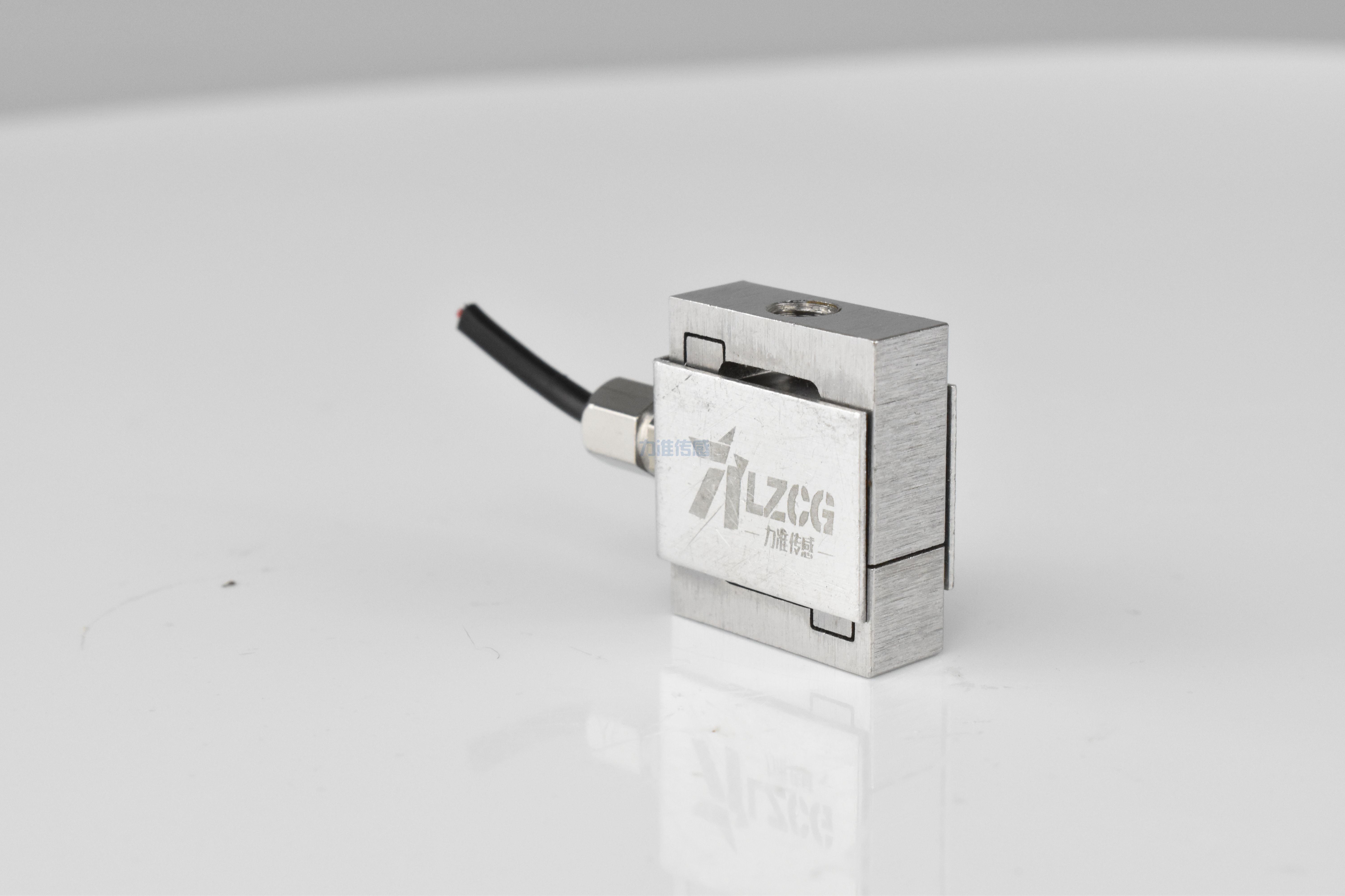 機器人上的力傳感器是如何應(yīng)用的(圖1) DSC_0545.JPG